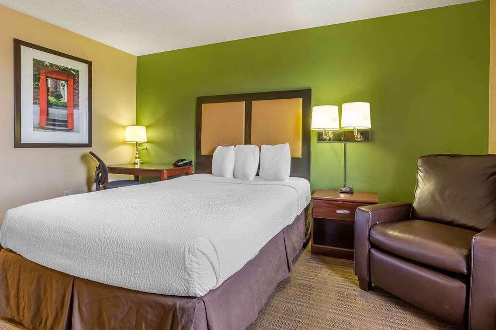 Extended Stay America Select Suites - Phoenix - Deer Valley Room photo